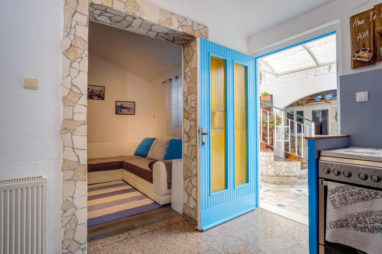 Apartments Kastel Велі-Лошинь Екстер'єр фото