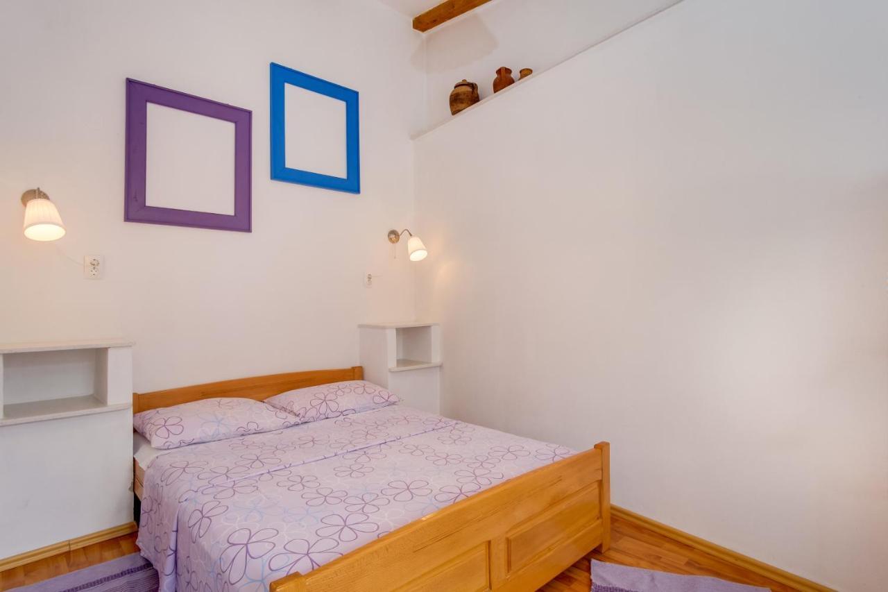 Apartments Kastel Велі-Лошинь Екстер'єр фото